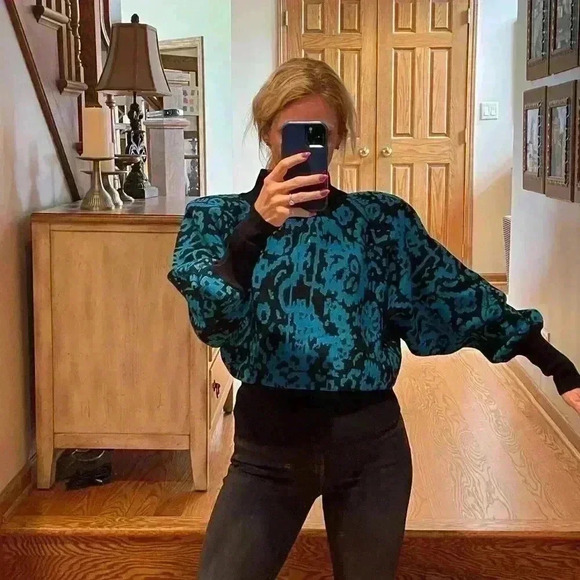 Vintage Jaeger Women's 80's Sweater - Picture 12 of 13